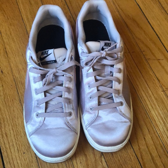 Pink Nike Shoes - Picture 3 of 7